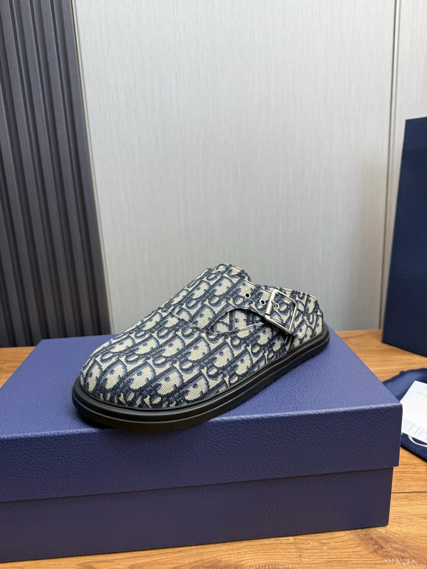Men's shoes 💰560💰 Dior. Men's slippers 🩴Official website one to one production 38-45 sizes 45 46 🉑️Customized! Original embossed cowhide, sheepskin lining✅Original outsole⬆️